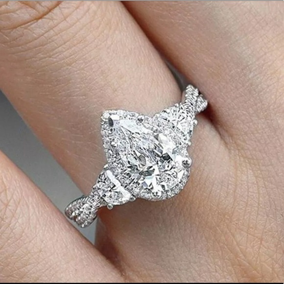 BRAND NEW .96CT PEAR SHAPE HALO .925 STERLING - Picture 1 of 7